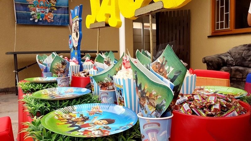 Paw Patrol themed party table detail