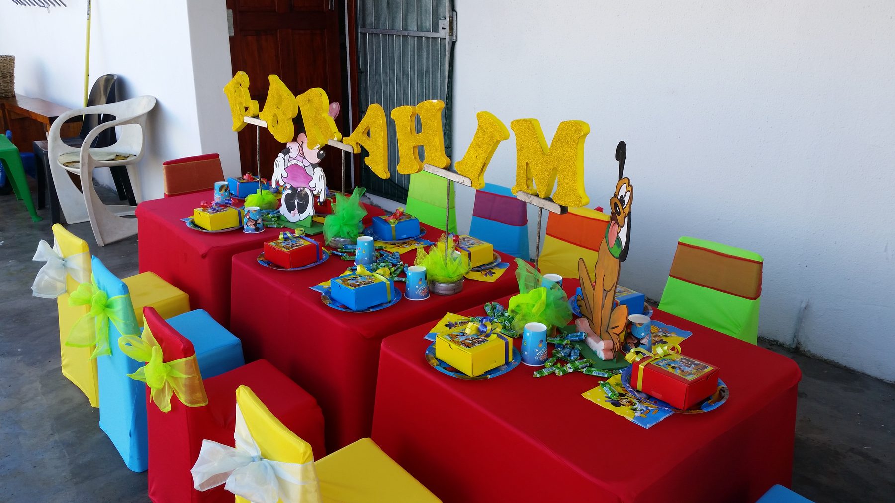 Colourful boys superhero birthday table